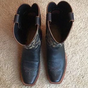 Men’s nocona boots